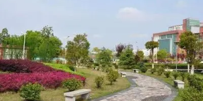 <b>廣元經濟管理學校簡介</b>