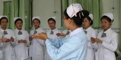 <b>川北醫學院附屬醫院護士學校介紹</b>