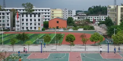 <b>四川省宜賓縣柳加職業中學校</b>